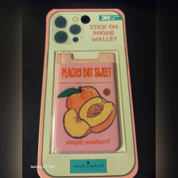*Simply Southern phone wallet "peachy but sweet" - Picture 2 of 5